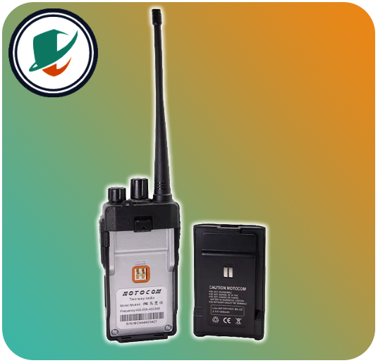 بیسیم واکی تاکی موتوکام MC444 همراه لوازم جانبی